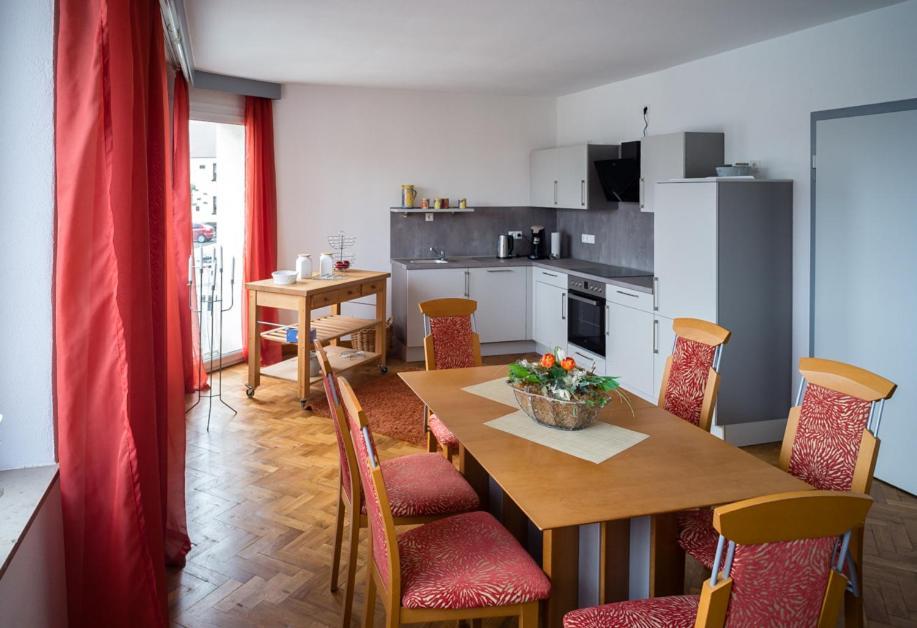 Ferienwohnung Backes 埃特灵恩 外观 照片